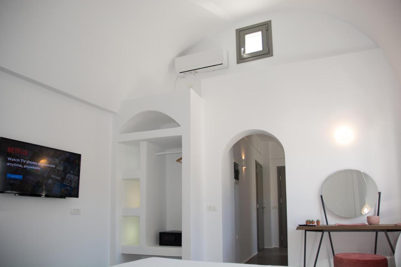 Amphitrite Suites Santorini Вотон Экстерьер фото