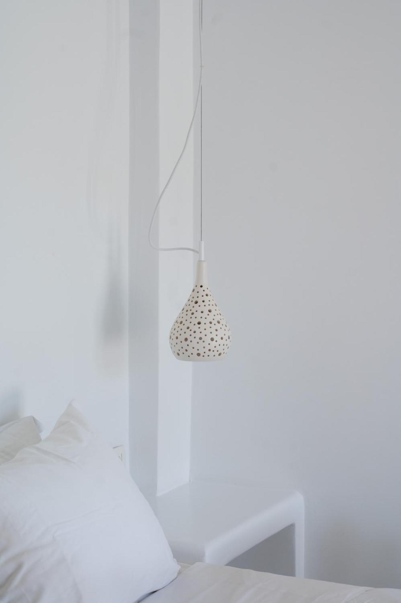 Amphitrite Suites Santorini Вотон Экстерьер фото
