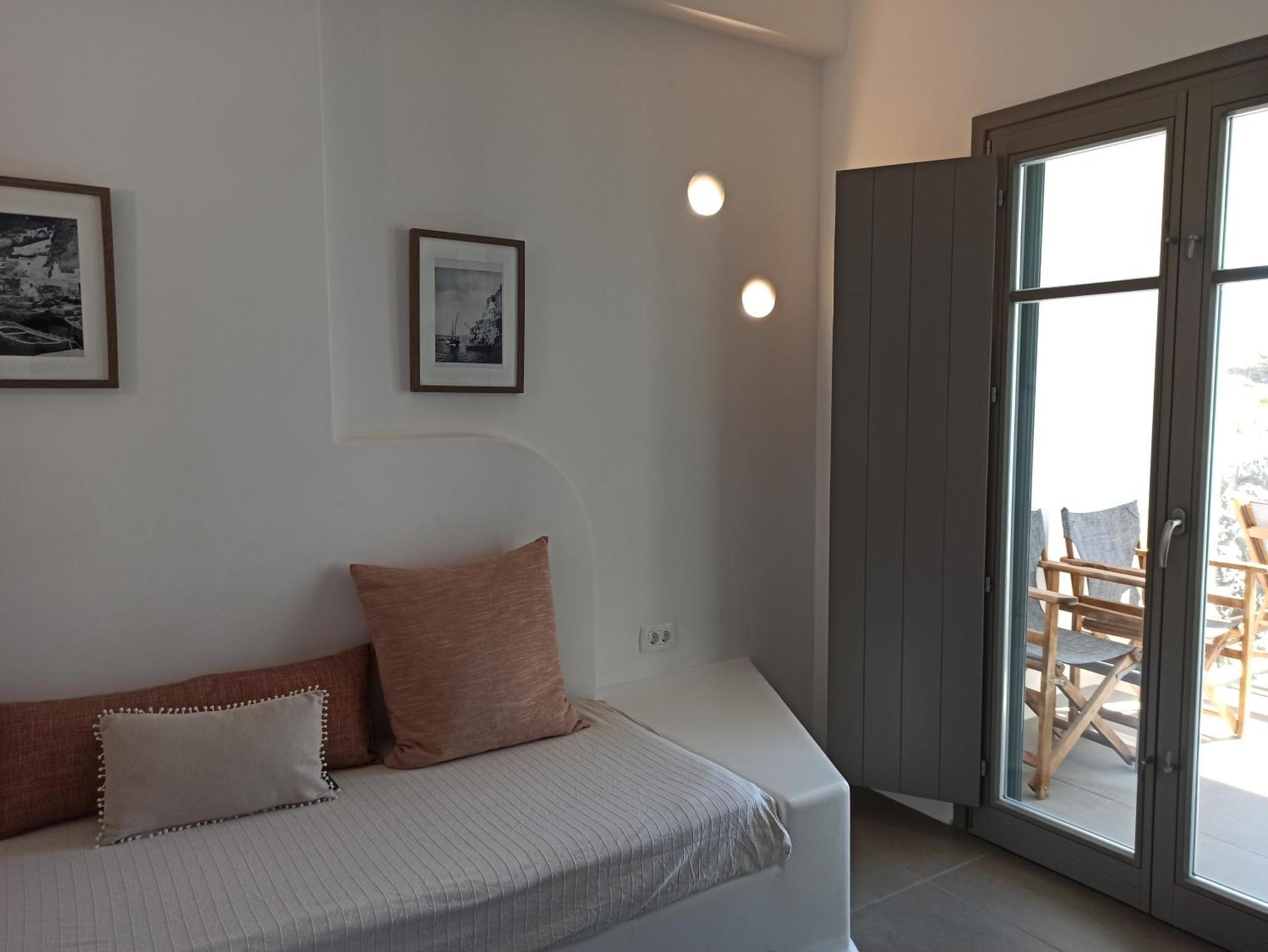Amphitrite Suites Santorini Вотон Экстерьер фото